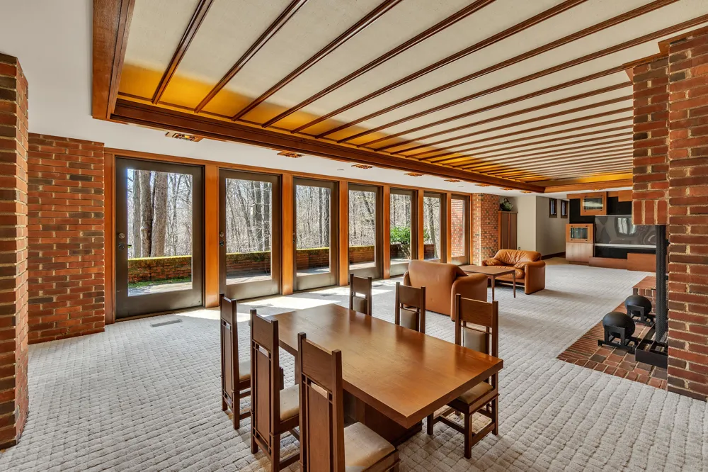 5105 Turtle Point Drive Northfield Township, MI 48105