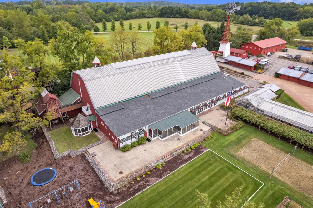 5105 Turtle Point Drive Northfield Township, MI 48105