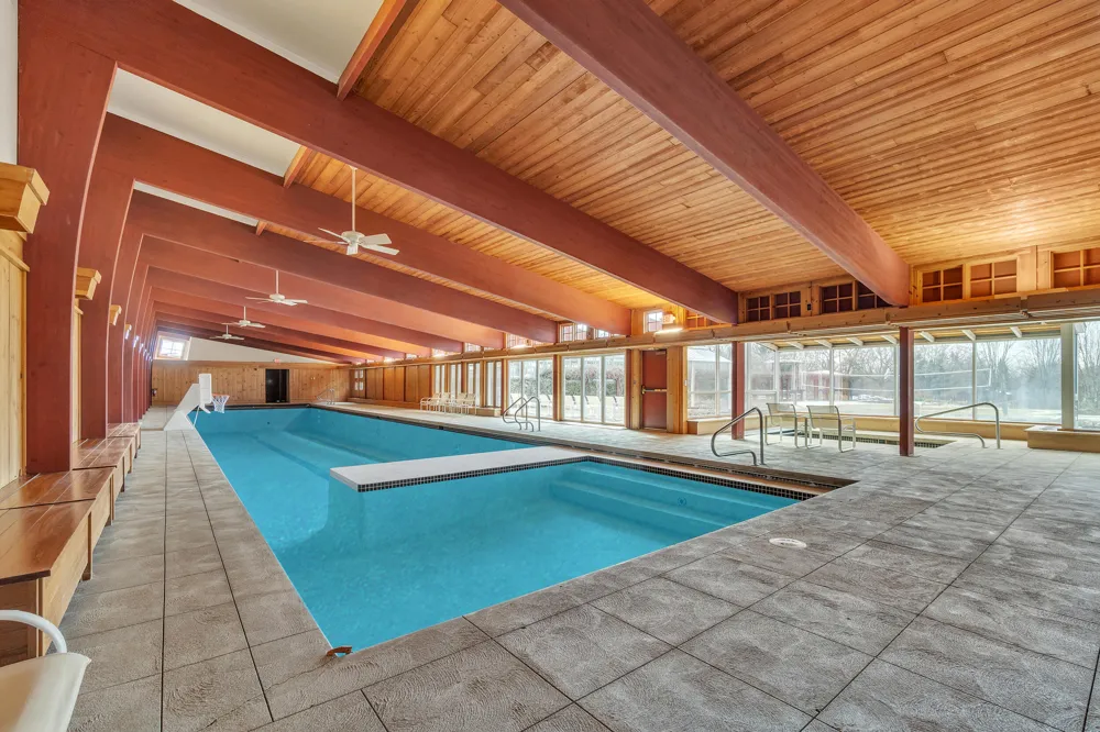 5105 Turtle Point Drive Northfield Township, MI 48105