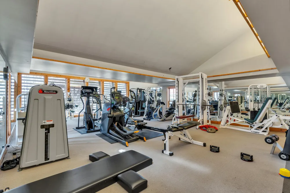 5105 Turtle Point Drive Northfield Township, MI 48105