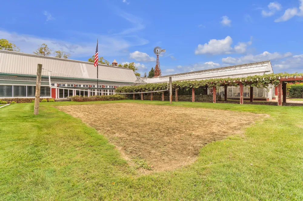 5105 Turtle Point Drive Northfield Township, MI 48105