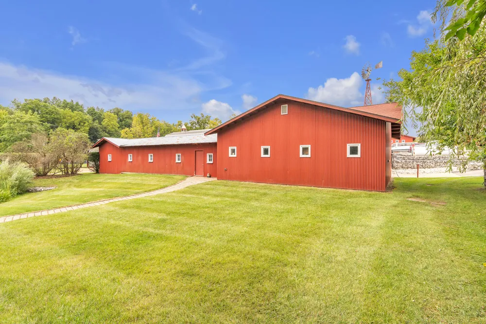 5105 Turtle Point Drive Northfield Township, MI 48105