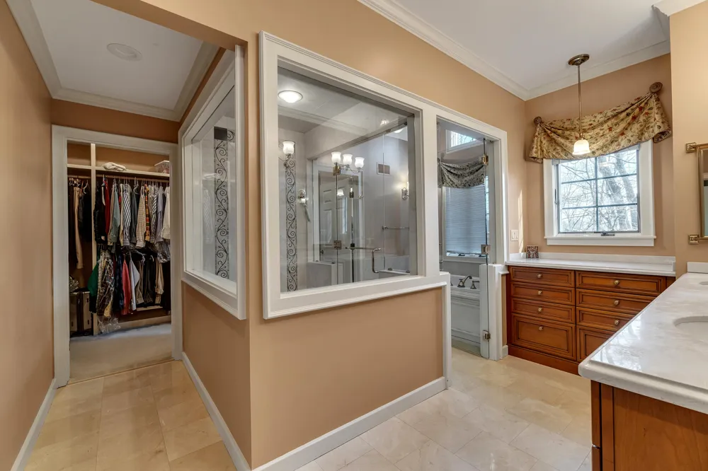 5105 Turtle Point Drive Northfield Township, MI 48105
