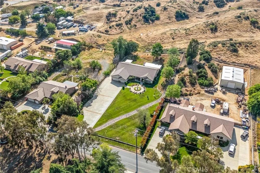 9841 Kehl Canyon Cherry Valley, CA 92223
