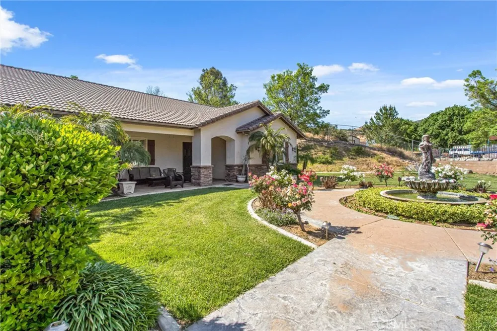 9841 Kehl Canyon Cherry Valley, CA 92223