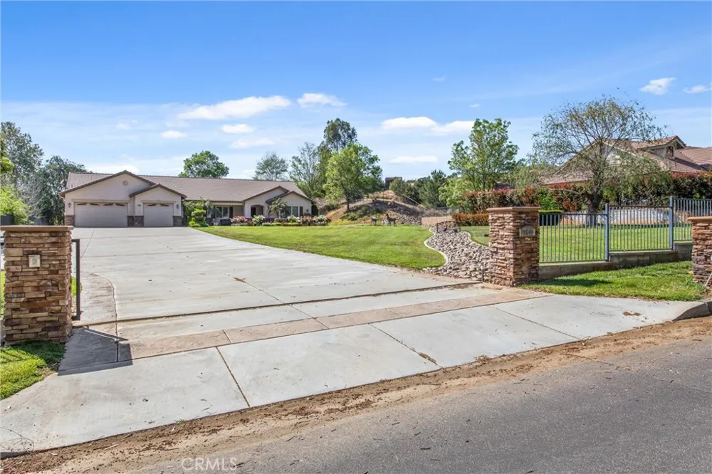 9841 Kehl Canyon Cherry Valley, CA 92223