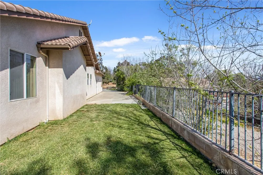 9841 Kehl Canyon Cherry Valley, CA 92223