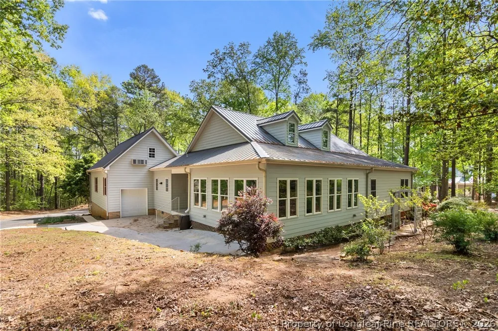104 Greenside Lane Sanford, NC 27332