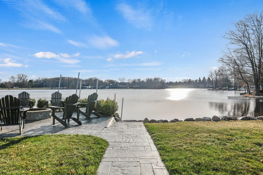 7201 Holiday Drive Canadian Lakes, MI 49346