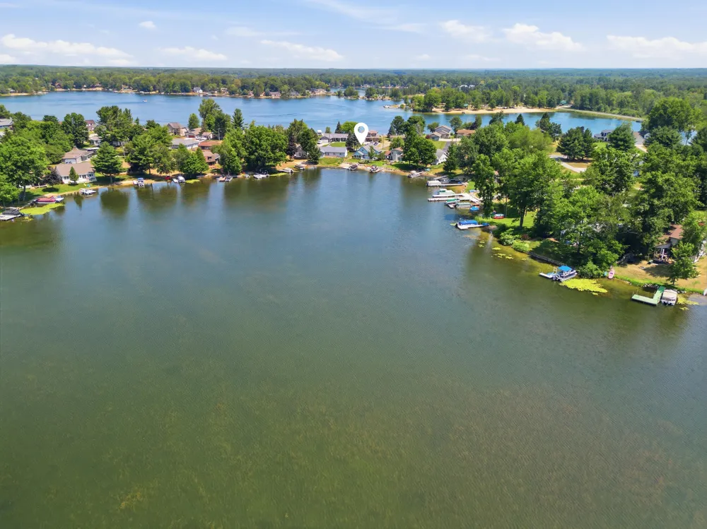 7201 Holiday Drive Canadian Lakes, MI 49346