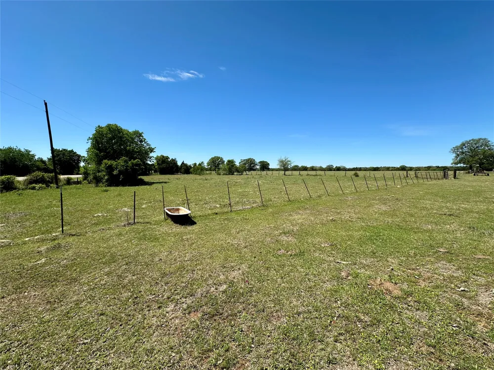 924 Hwy 95 S Smithville, TX 78957