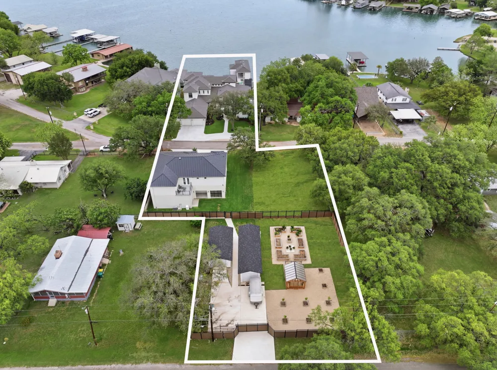 136 S Shorewood Drive Granite Shoals, TX 78654