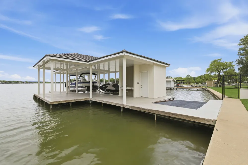 136 S Shorewood Drive Granite Shoals, TX 78654