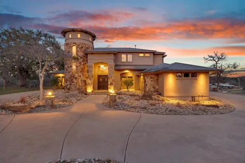 303 Yaupon Drive