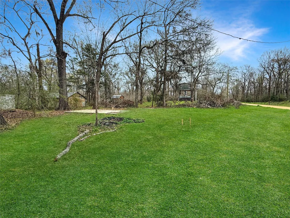 1231 Martinez Street Coldspring, TX 77331