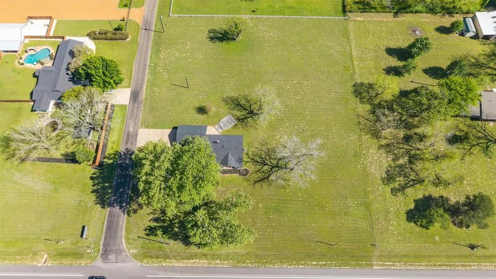 109 Meadowview Street Crockett, TX 75835