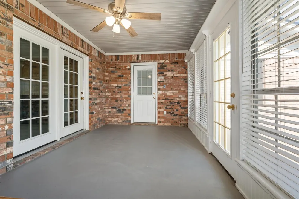 109 Meadowview Street Crockett, TX 75835