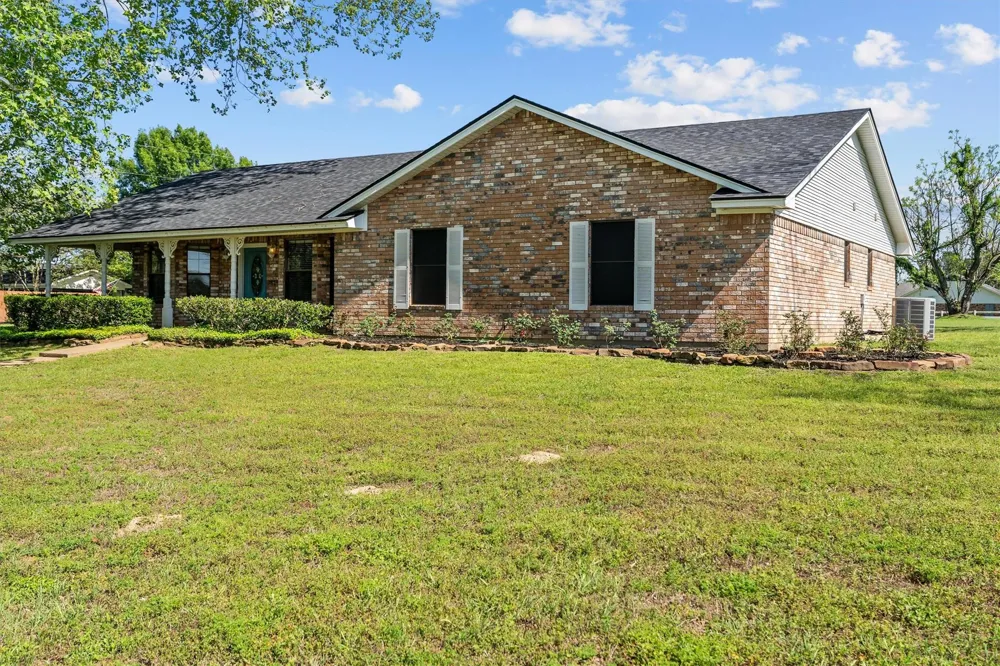 109 Meadowview Street Crockett, TX 75835