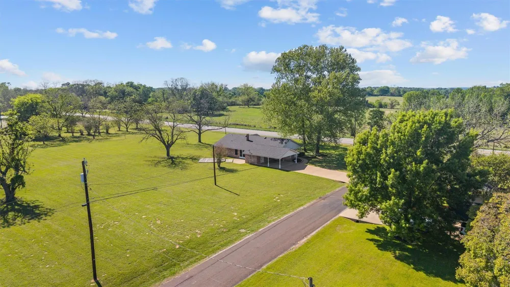 109 Meadowview Street Crockett, TX 75835