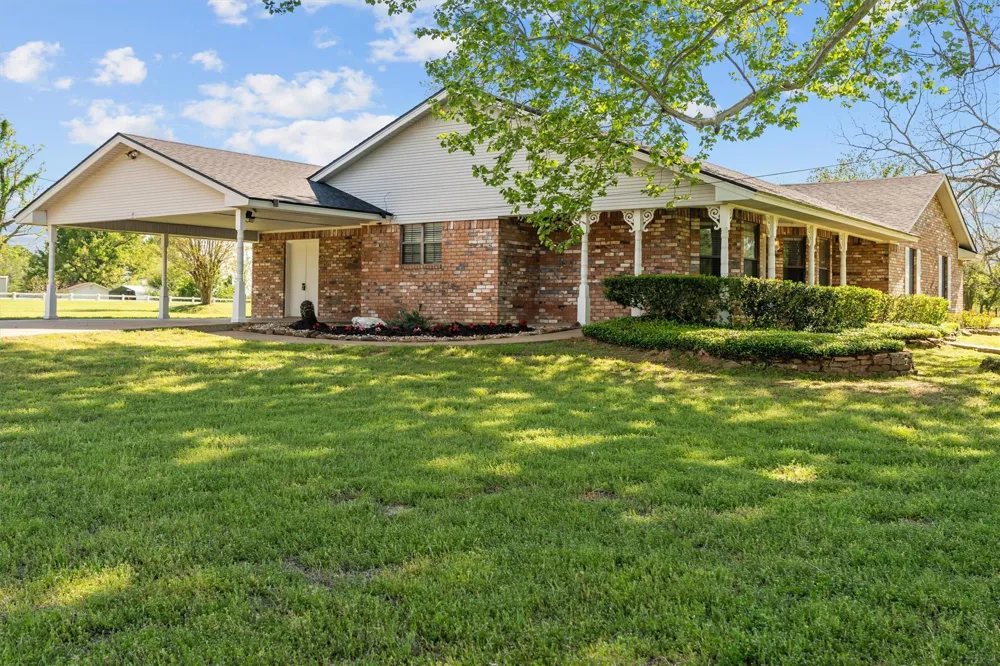 109 Meadowview Street Crockett, TX 75835
