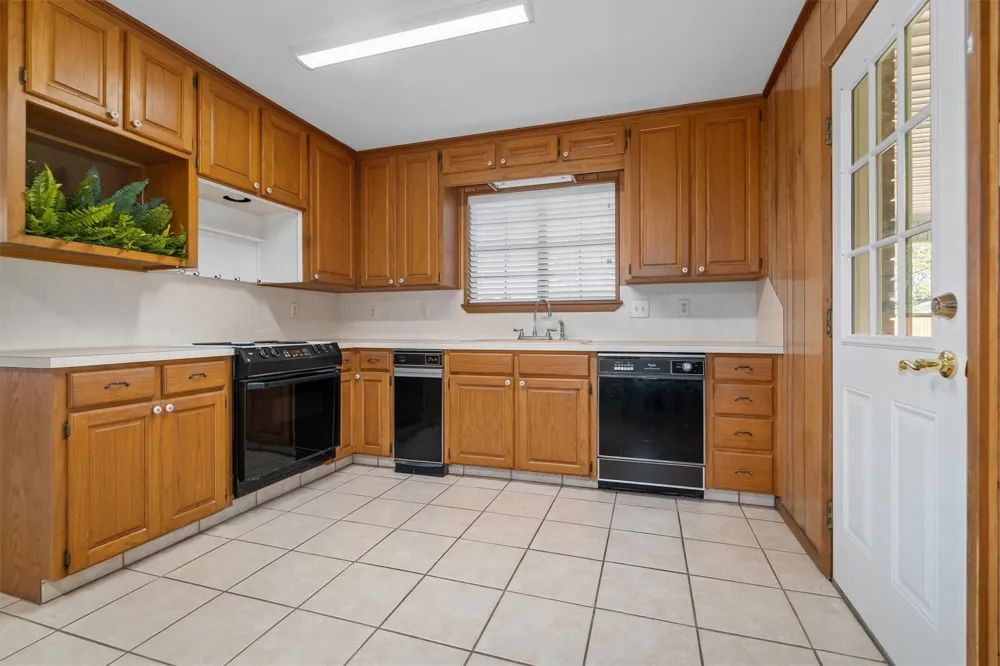 109 Meadowview Street Crockett, TX 75835