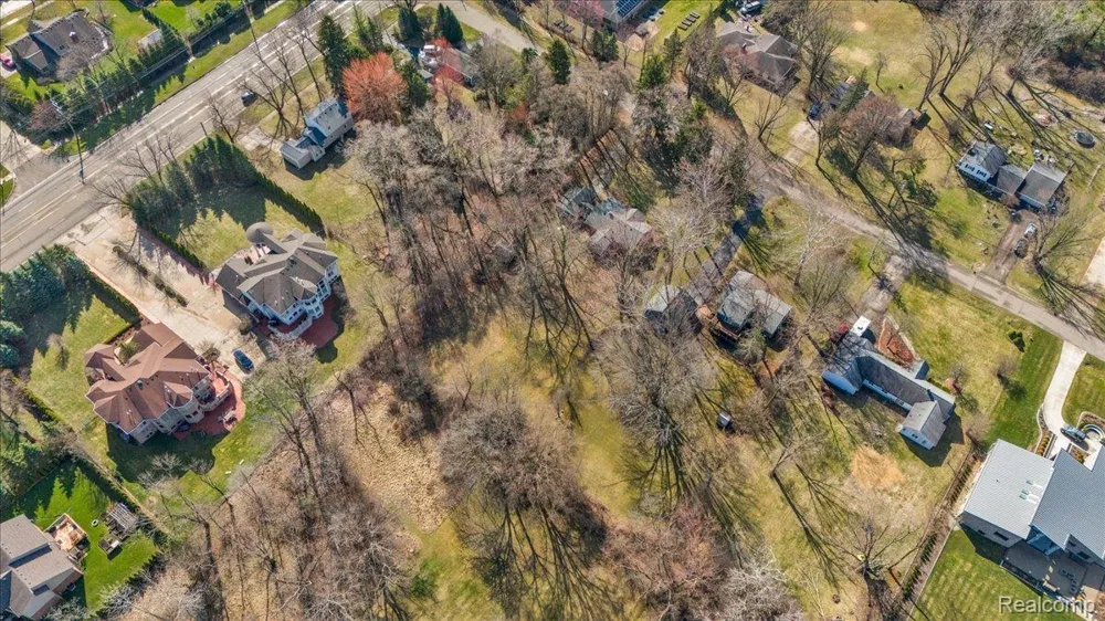 1454 Banmoor Drive Troy City, MI 48084