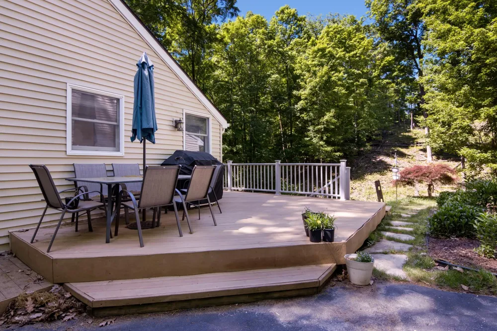 10520 S Dalzell Road Elmwood Charter Township, MI 49684