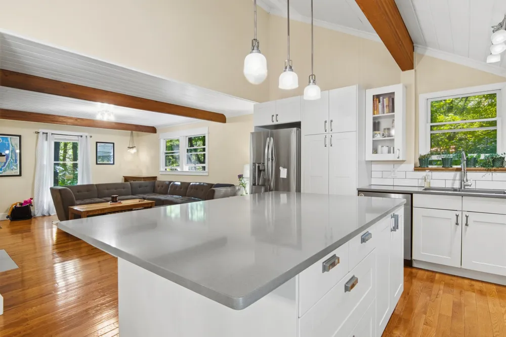 10520 S Dalzell Road Elmwood Charter Township, MI 49684