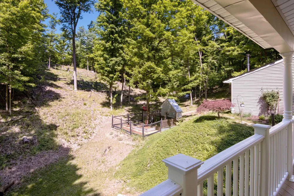 10520 S Dalzell Road Elmwood Charter Township, MI 49684