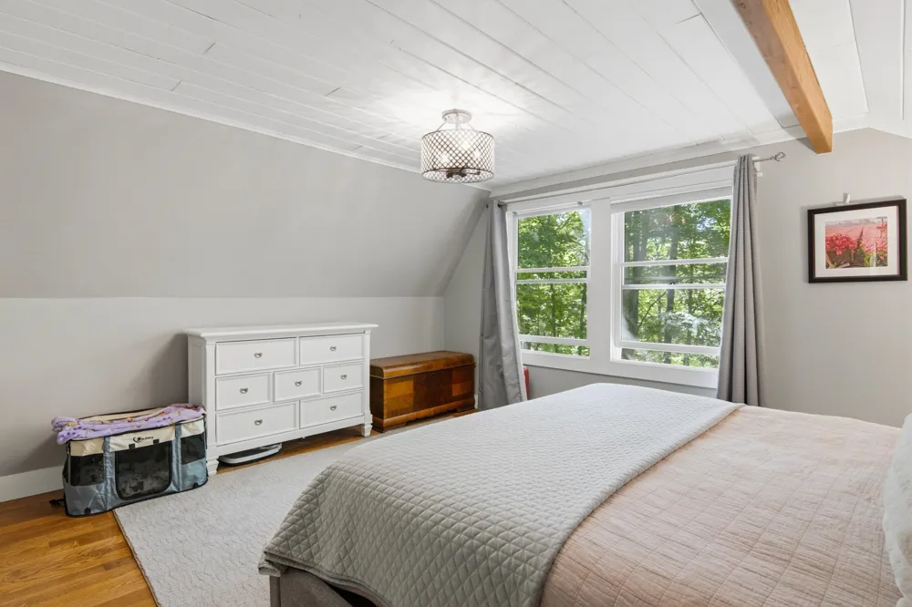 10520 S Dalzell Road Elmwood Charter Township, MI 49684