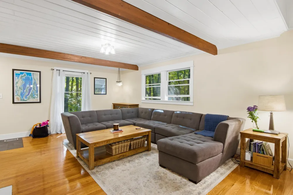 10520 S Dalzell Road Elmwood Charter Township, MI 49684