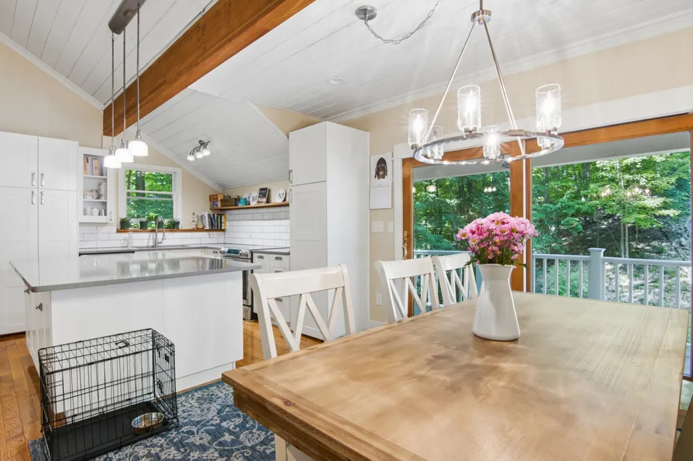 10520 S Dalzell Road Elmwood Charter Township, MI 49684