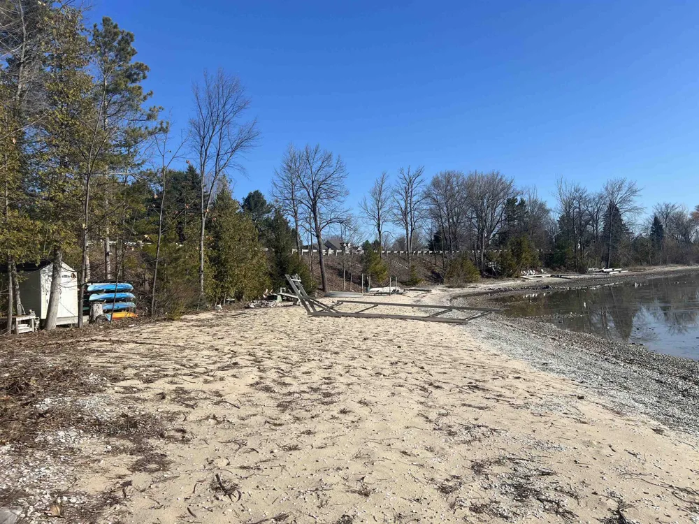 M-22 Suttons Bay Township, MI 49682