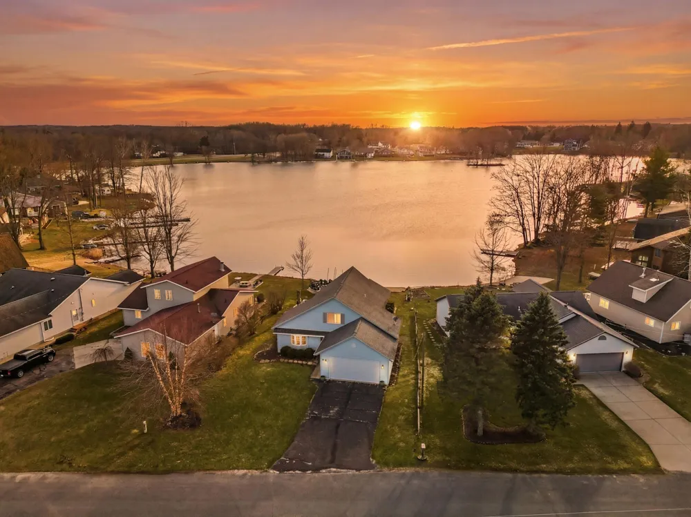 7201 Holiday Drive Morton Township, MI 49346