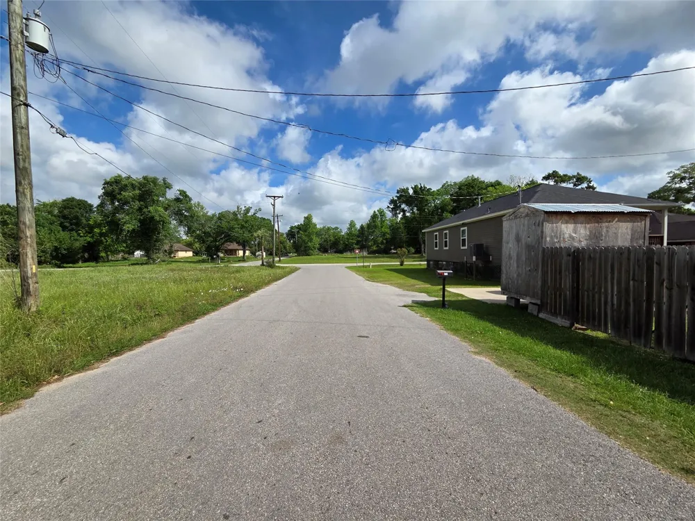 601 Franklin Street Liberty, TX 77575