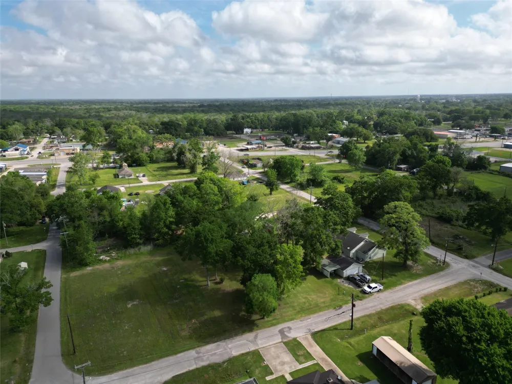 601 Franklin Street Liberty, TX 77575
