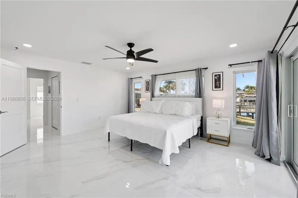 1819 SE 43 St Cape Coral, FL 33904