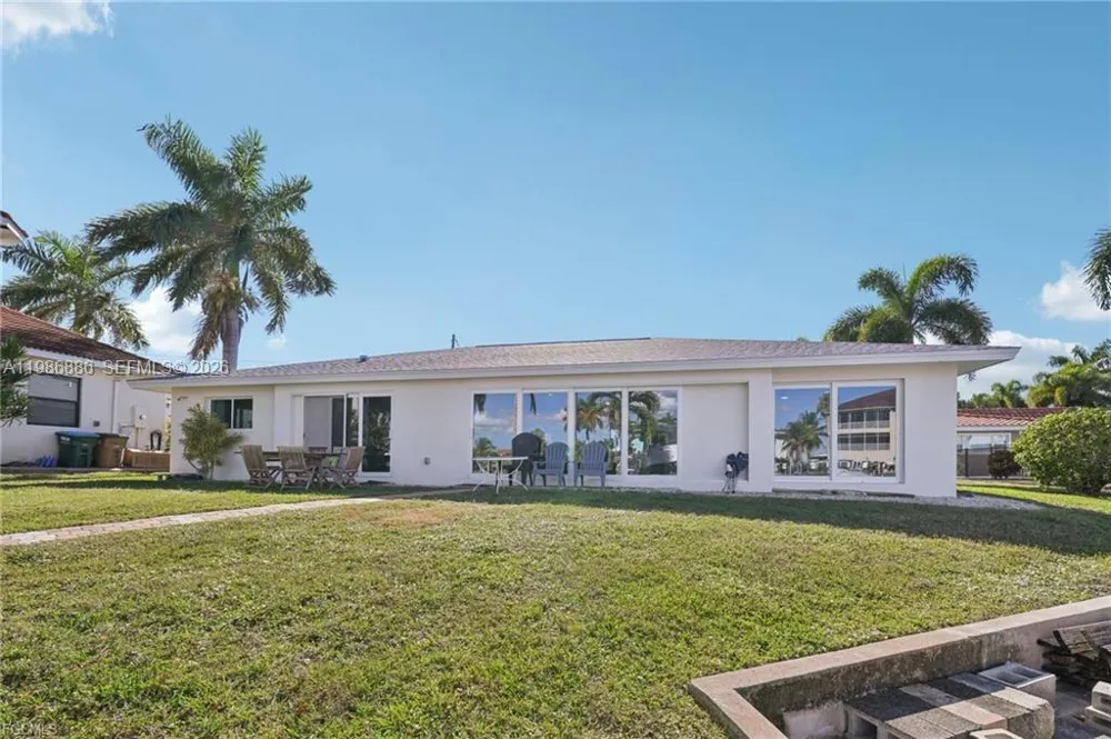 1819 SE 43 St Cape Coral, FL 33904