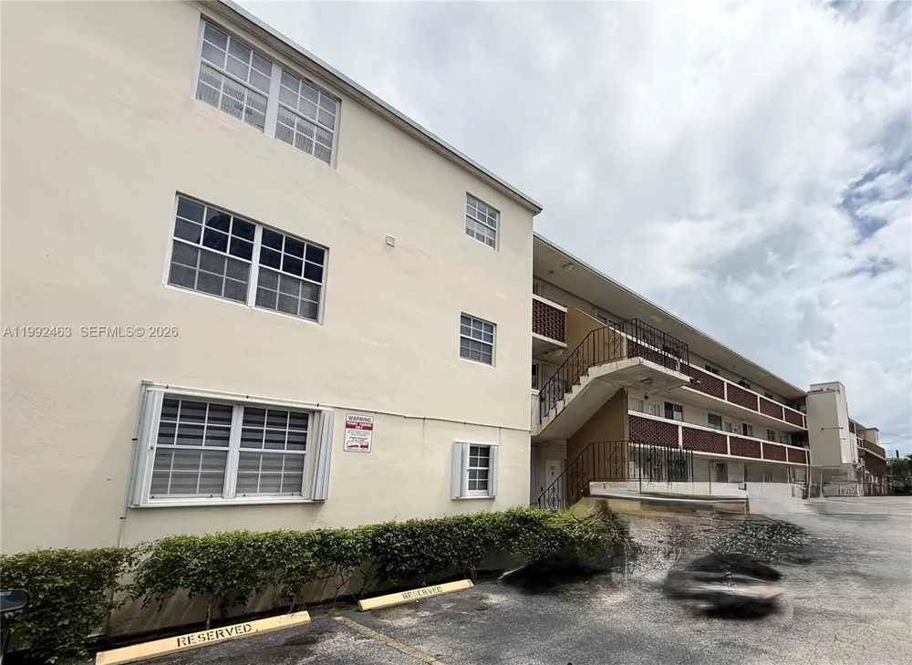 1780 79th St Cswy #C214 North Bay Village, FL 33141