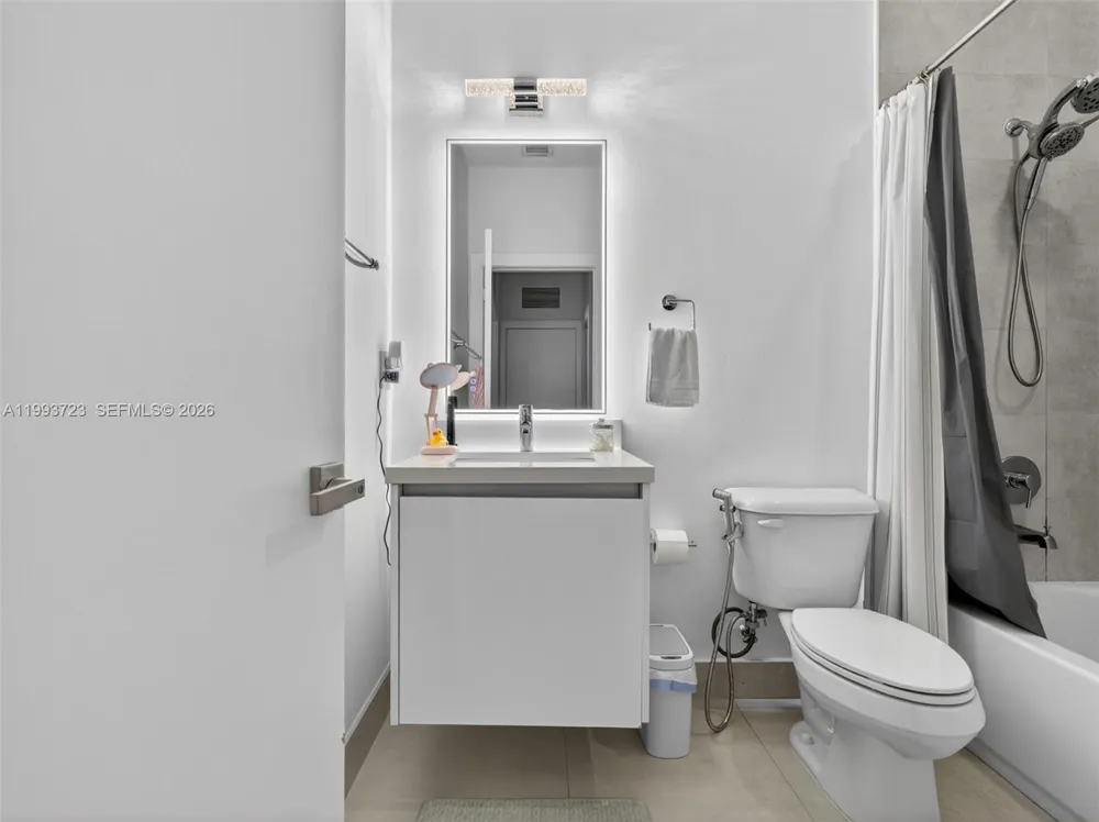 7159 NW 102nd Place Doral, FL 33178