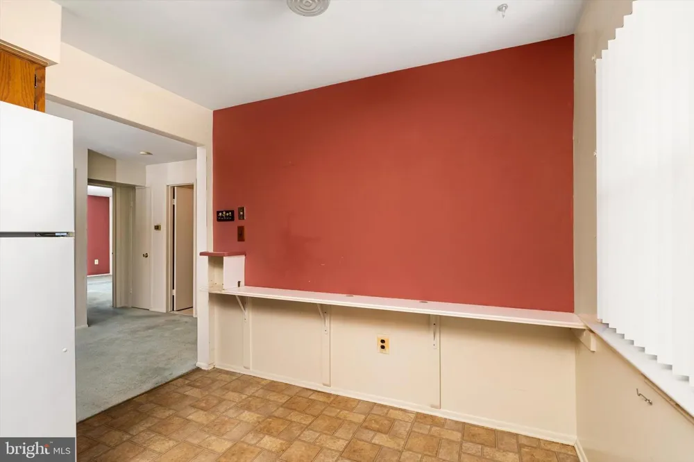 1614 SILVER COURT Hamilton, NJ 08690