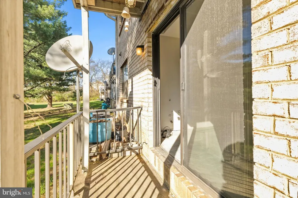 1614 SILVER COURT Hamilton, NJ 08690