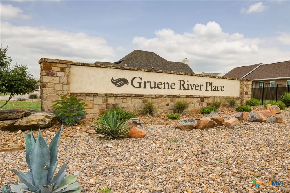 945 Gruene Place Drive New Braunfels, TX 78130