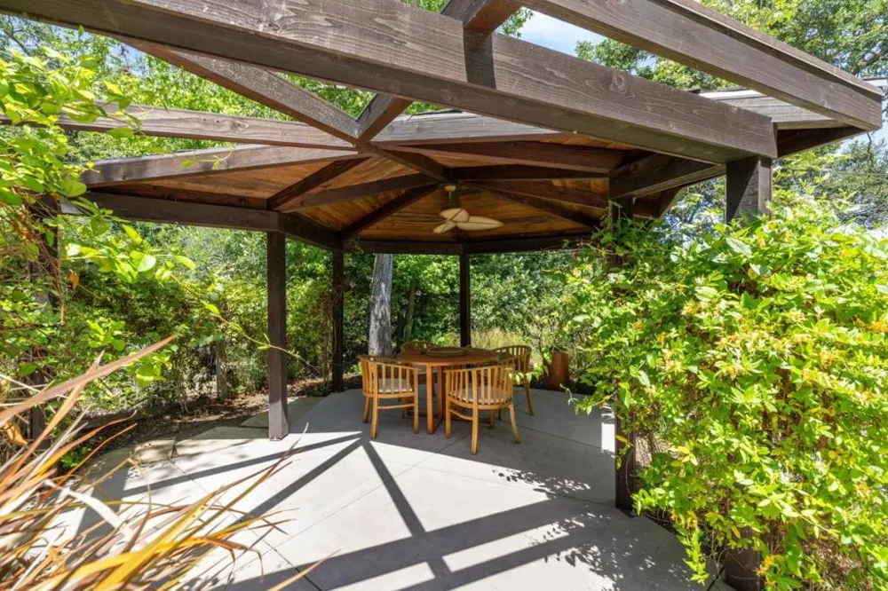 138 Bolivar Lane Portola Valley, CA 94028