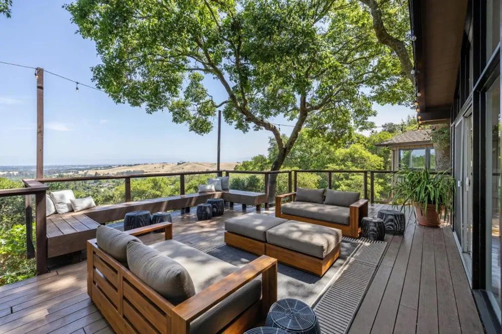 138 Bolivar Lane Portola Valley, CA 94028