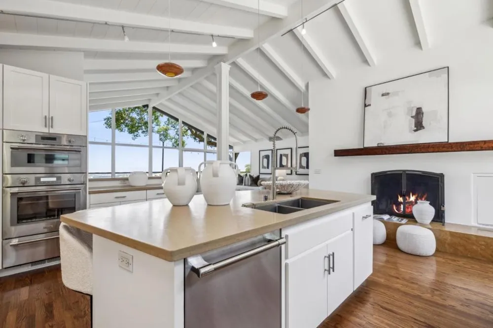 138 Bolivar Lane Portola Valley, CA 94028