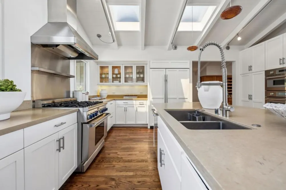 138 Bolivar Lane Portola Valley, CA 94028