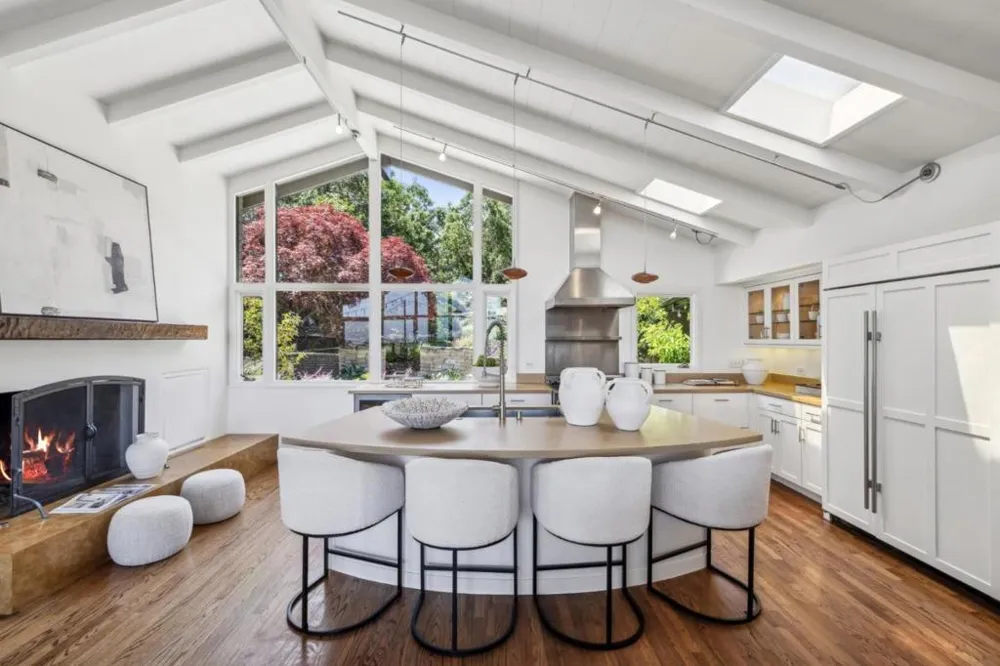 138 Bolivar Lane Portola Valley, CA 94028