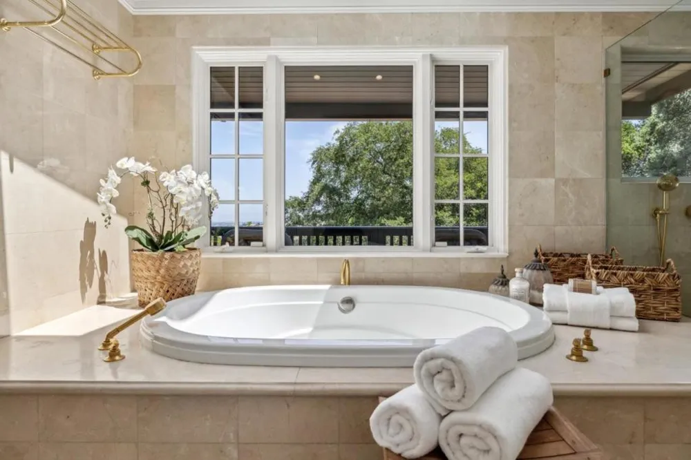 138 Bolivar Lane Portola Valley, CA 94028