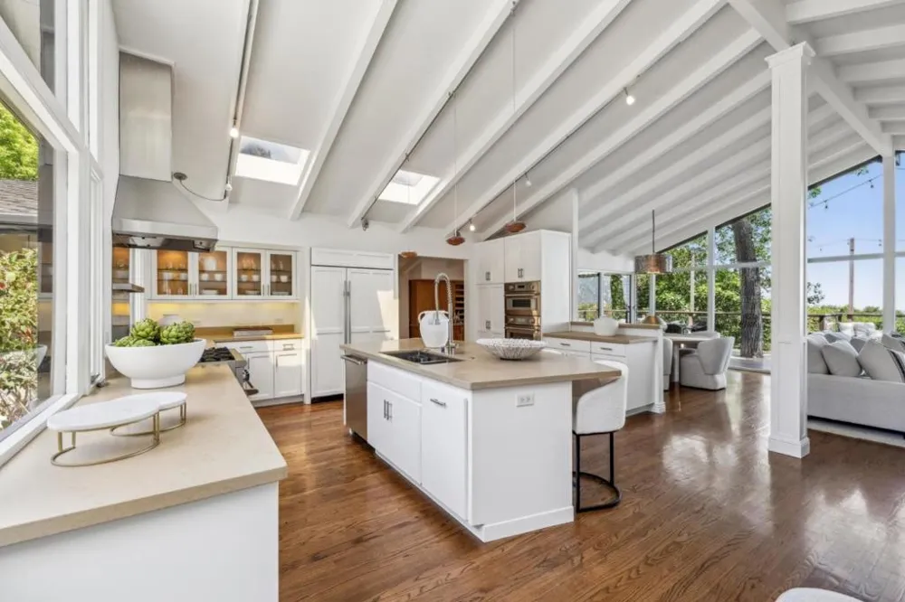 138 Bolivar Lane Portola Valley, CA 94028